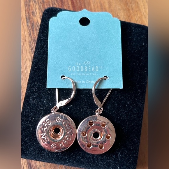 NWT Ginger Snap Lever-back Rose Gold Earrings - Picture 3 of 3